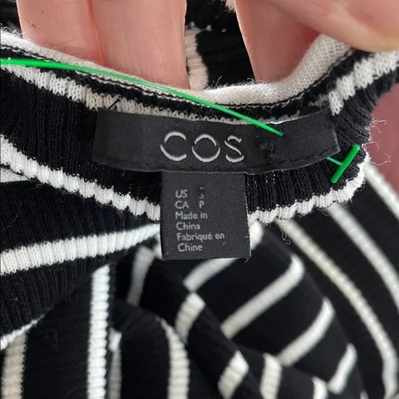 Cos Striped Boat-Neck ribbed knit Top - Black & White- new - Picture 3 of 4
